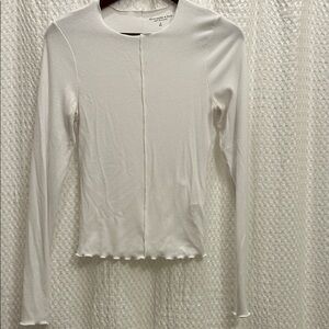 Abercrombie & Fitch Lettuce Edge Long Sleeve Tee S